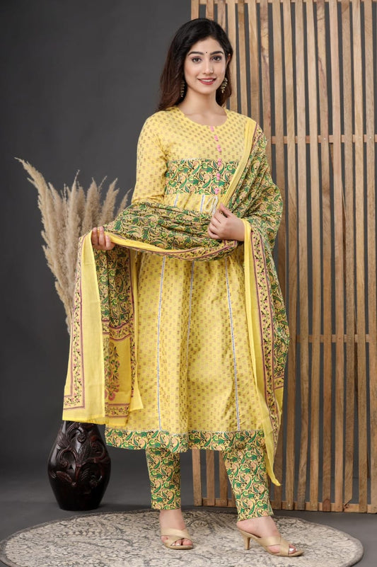 Fashionable Women Kurti Dupatta Set